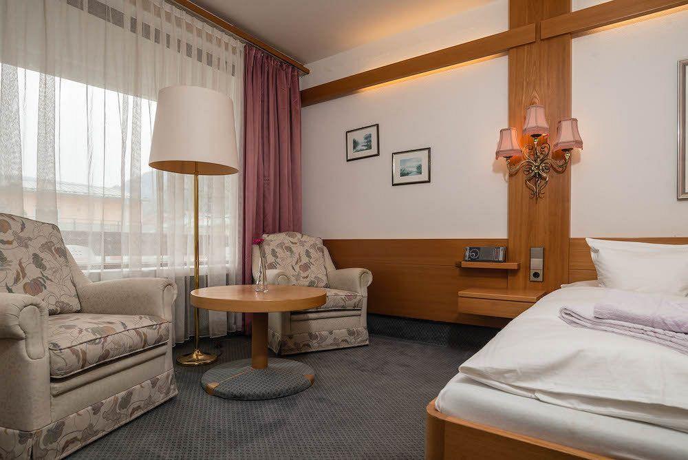 Kronen Hotel Бад-Лібенцелль Екстер'єр фото